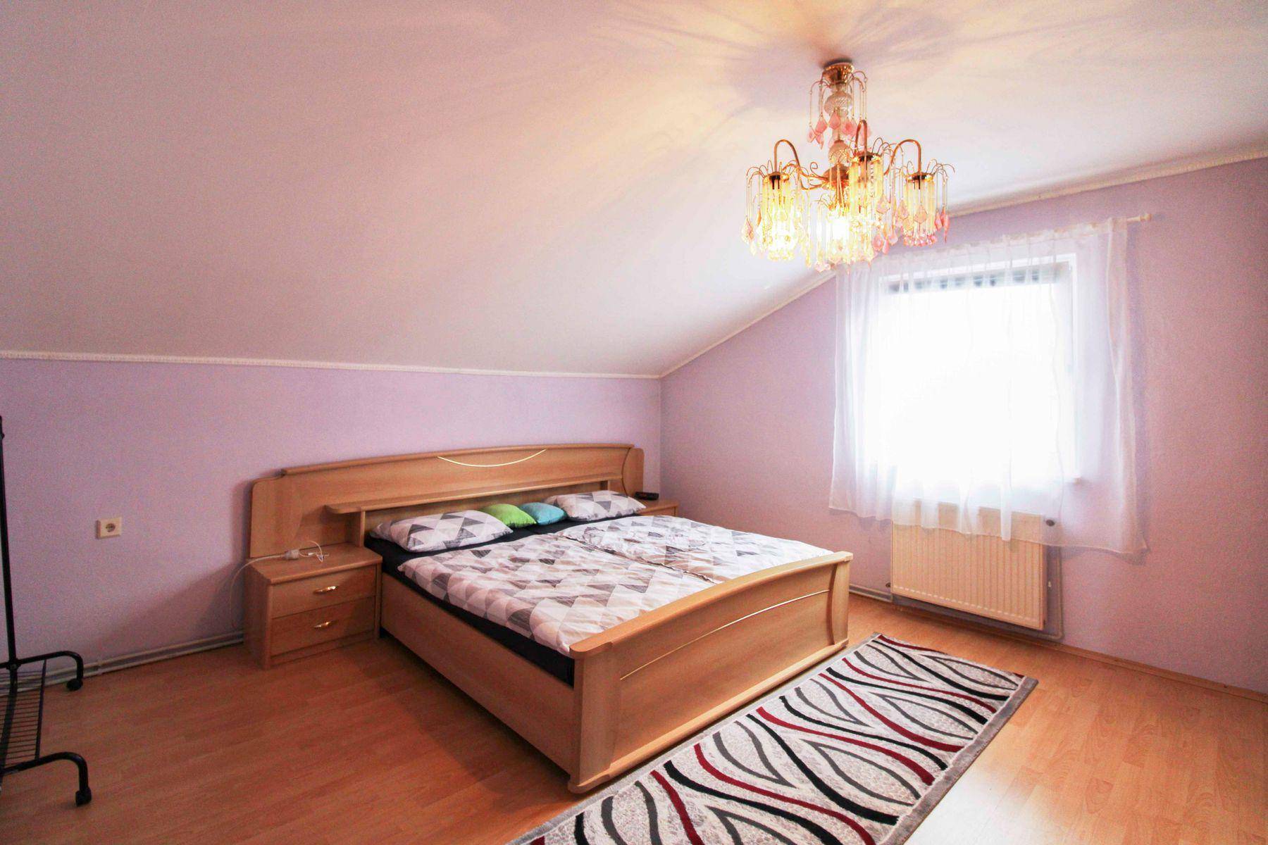Schlafzimmer OG