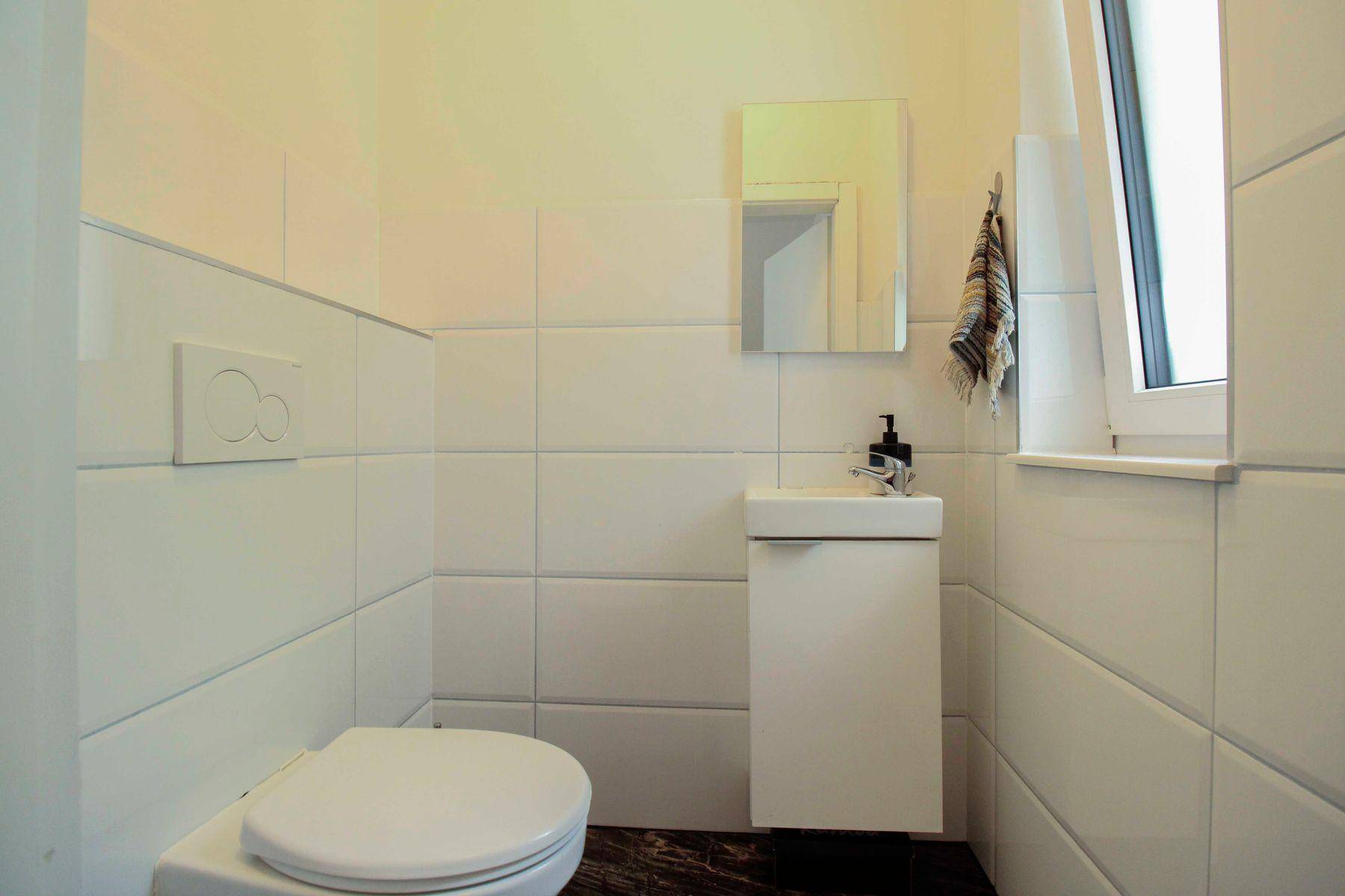 10_Ga¨ste-WC