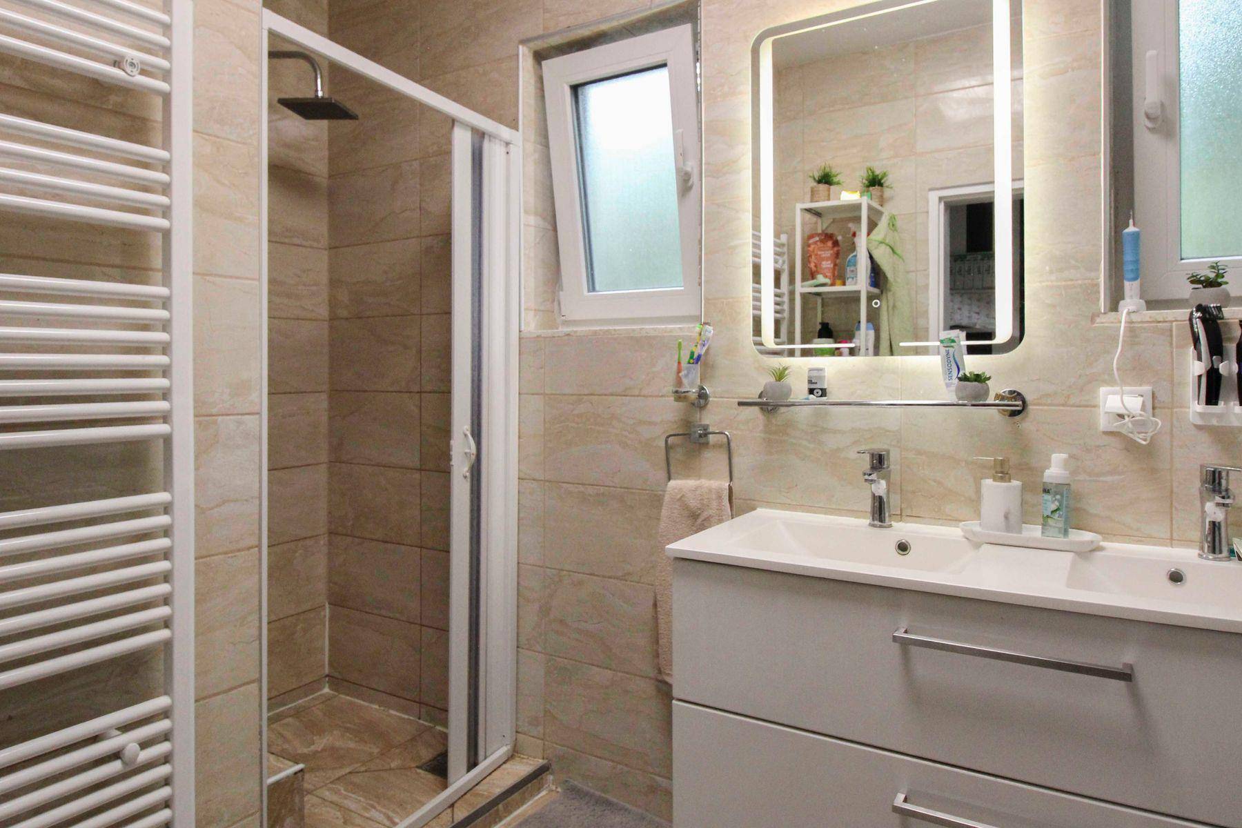 Badezimmer EG