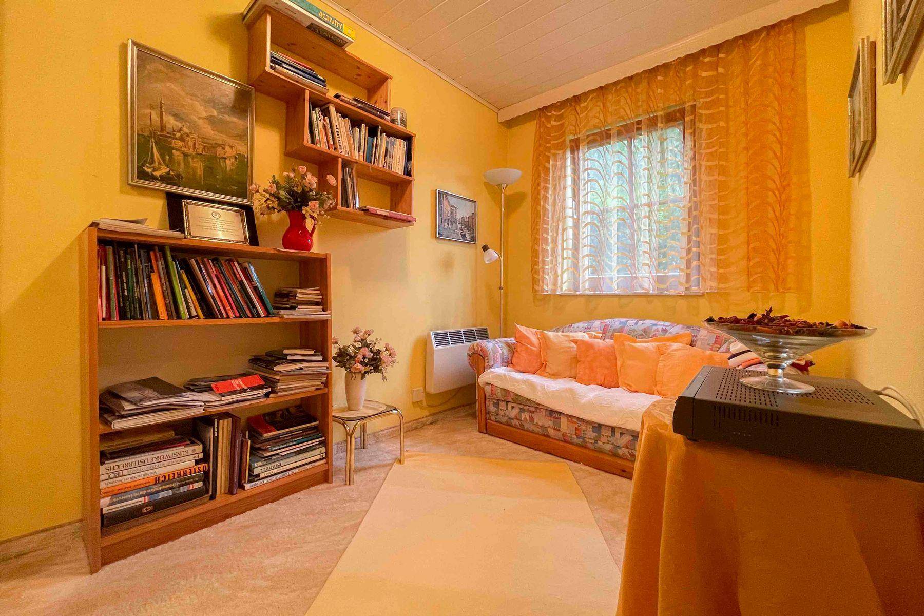 Ga¨stezimmer EG 06