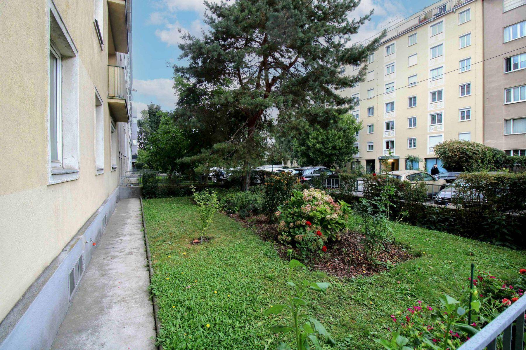 25_Vorgarten