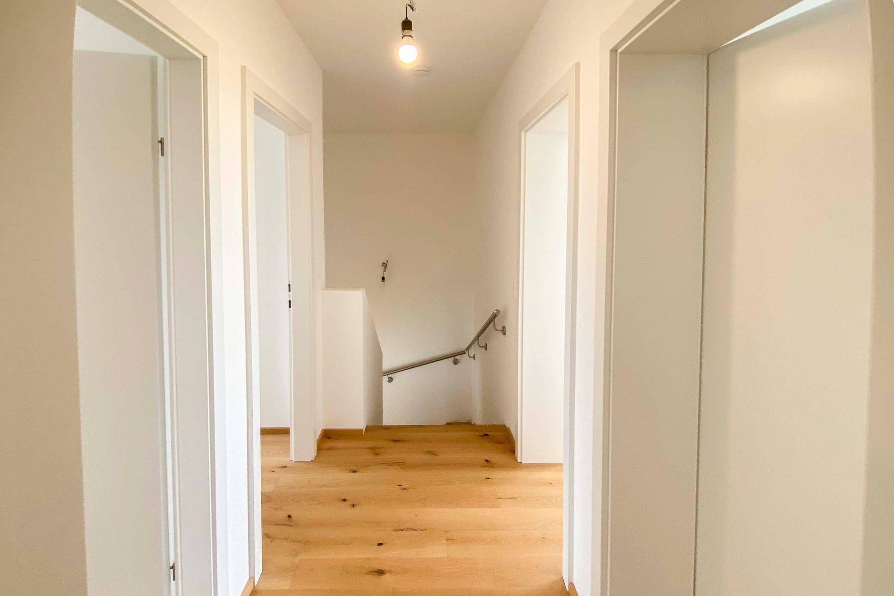 Modernes Reihenhaus in Spillern – schlüsselfertiger Erstbezug mit großem Garten - Ansicht 2