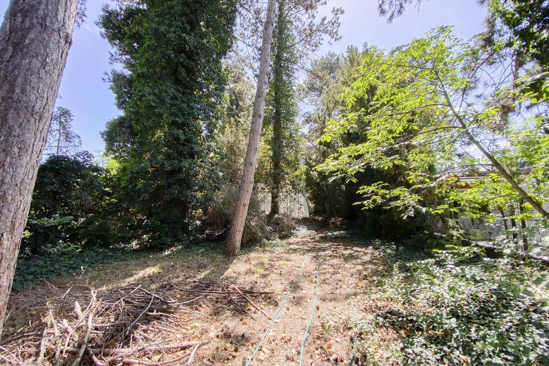 Idyllisches Grundstück in ruhiger Lage mit altem Baumbestand – pohled 4