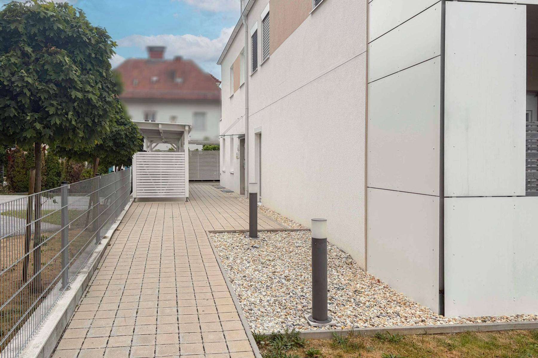 Sicht auf Haupteingang