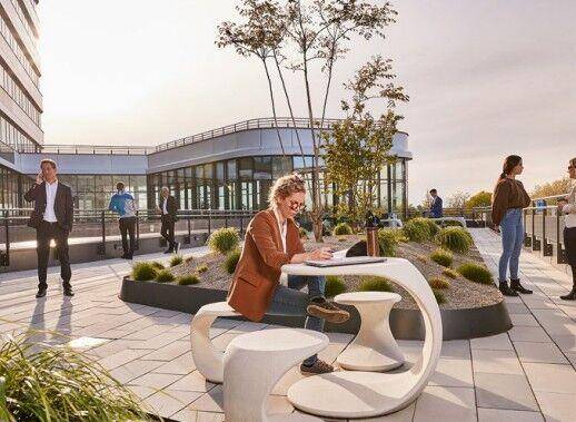1300 Flughafen Wien, OP 4 Terrasse