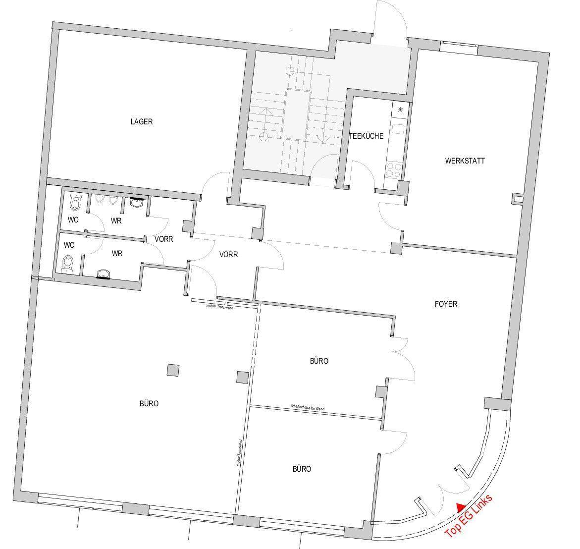 Grundriss des Erdgeschosses mit Büros, Lager, Teeküche und Werkstattbereichen.