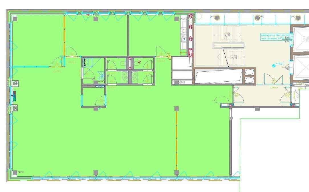 Grundriss einer Etage mit großem offenen Bereich und Sanitäranlagen, ideal für flexible Nutzung.