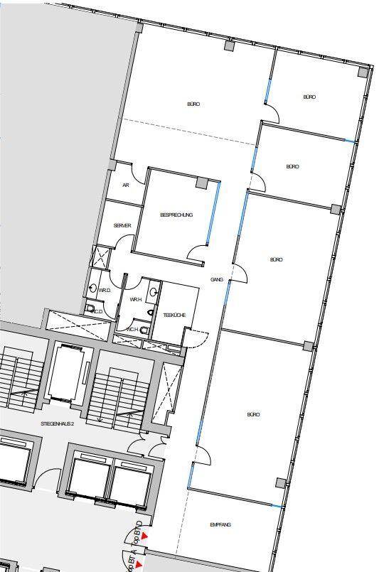 Grundriss eines Bürogeschosses mit Büros, Besprechungsräumen, Serverraum und Teeküche.