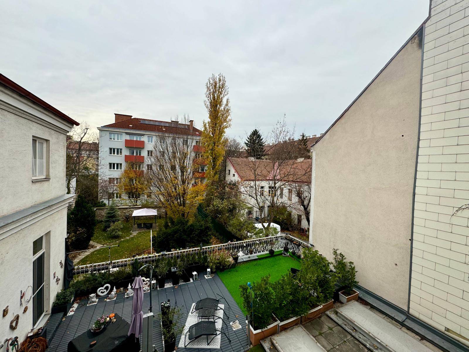 Ausblick Terrasse Innenhof