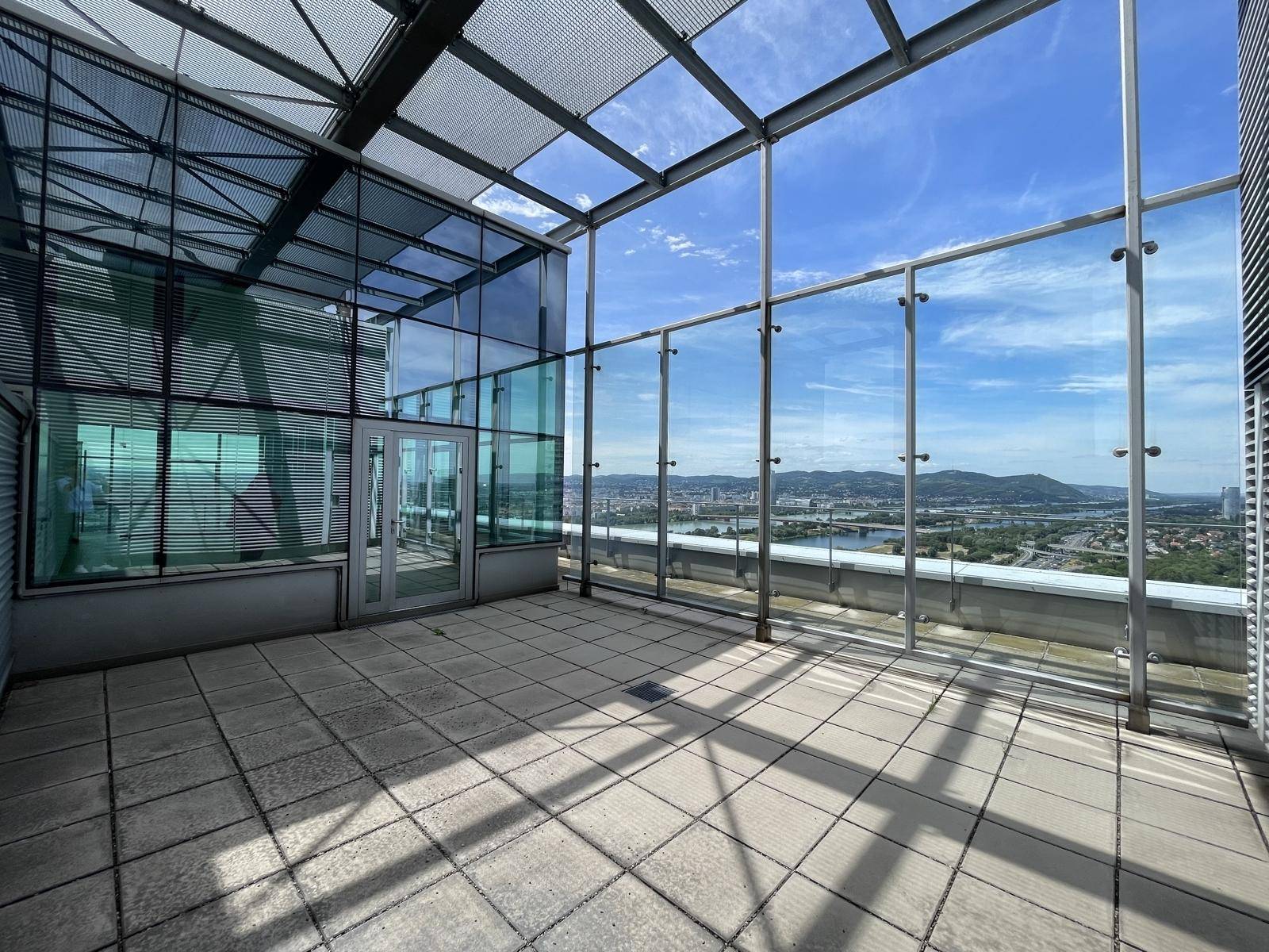 1220 Wien, ARES TOWER 25.OG Terrasse