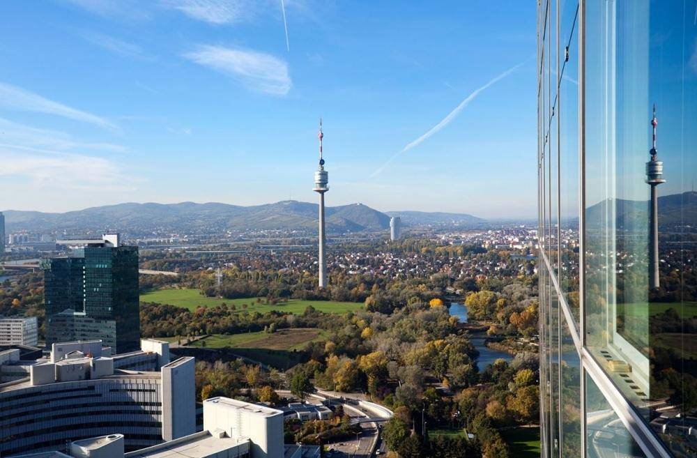 1220 Wien, Wagramer Straße 17 IZD Tower Ausblick