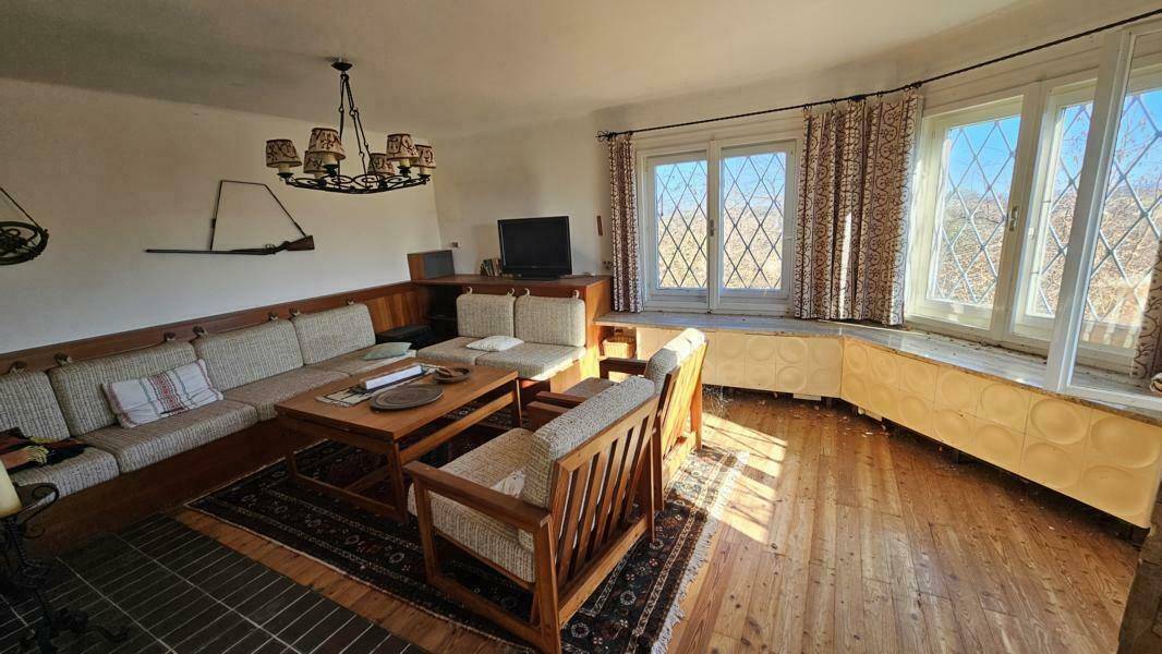 gemütlicher Wohnbereich mit Panoramablick