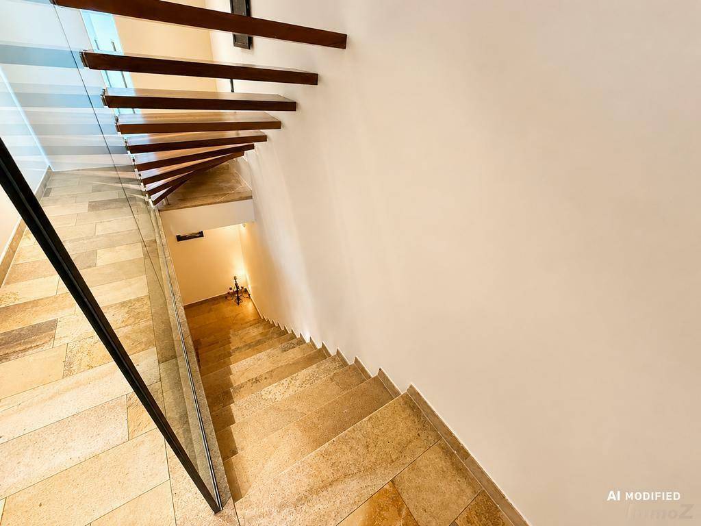 Treppenhaus mit Marmor