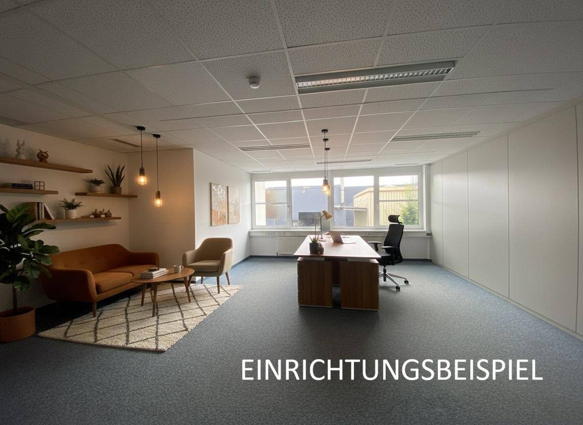 Modernes Büro mit Lounge-Bereich, großen Fenstern und Teppichboden, ideal für kreatives Arbeiten.