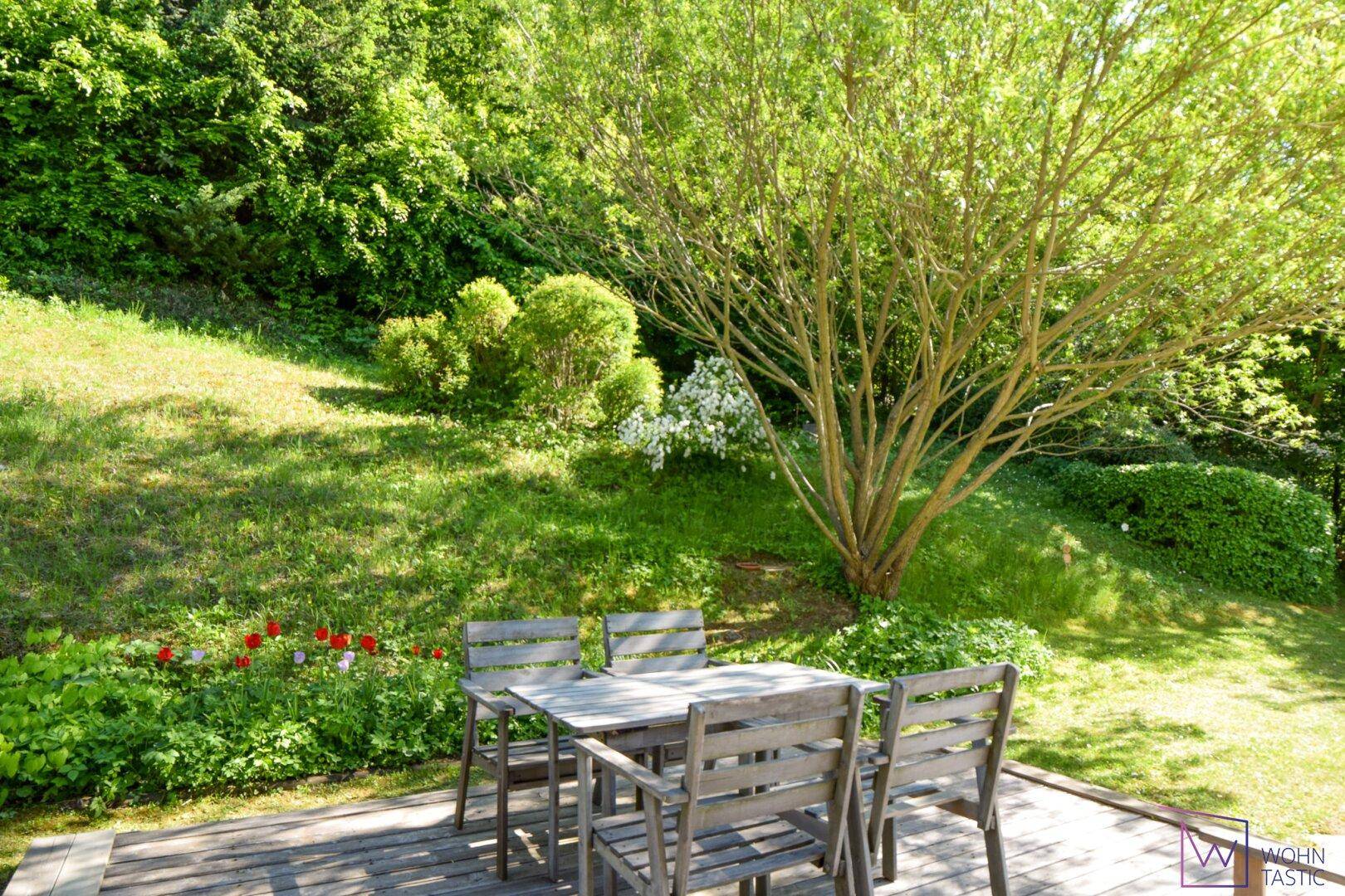 Terrasse vor dem Wohnzimmer