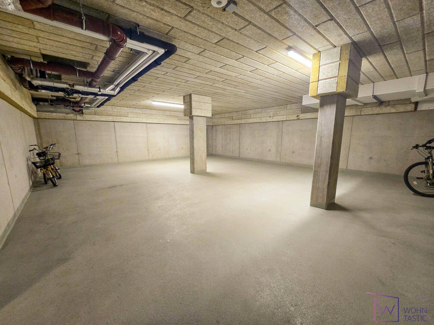 Viel Platz für Ihre eigenen Fahrräder.