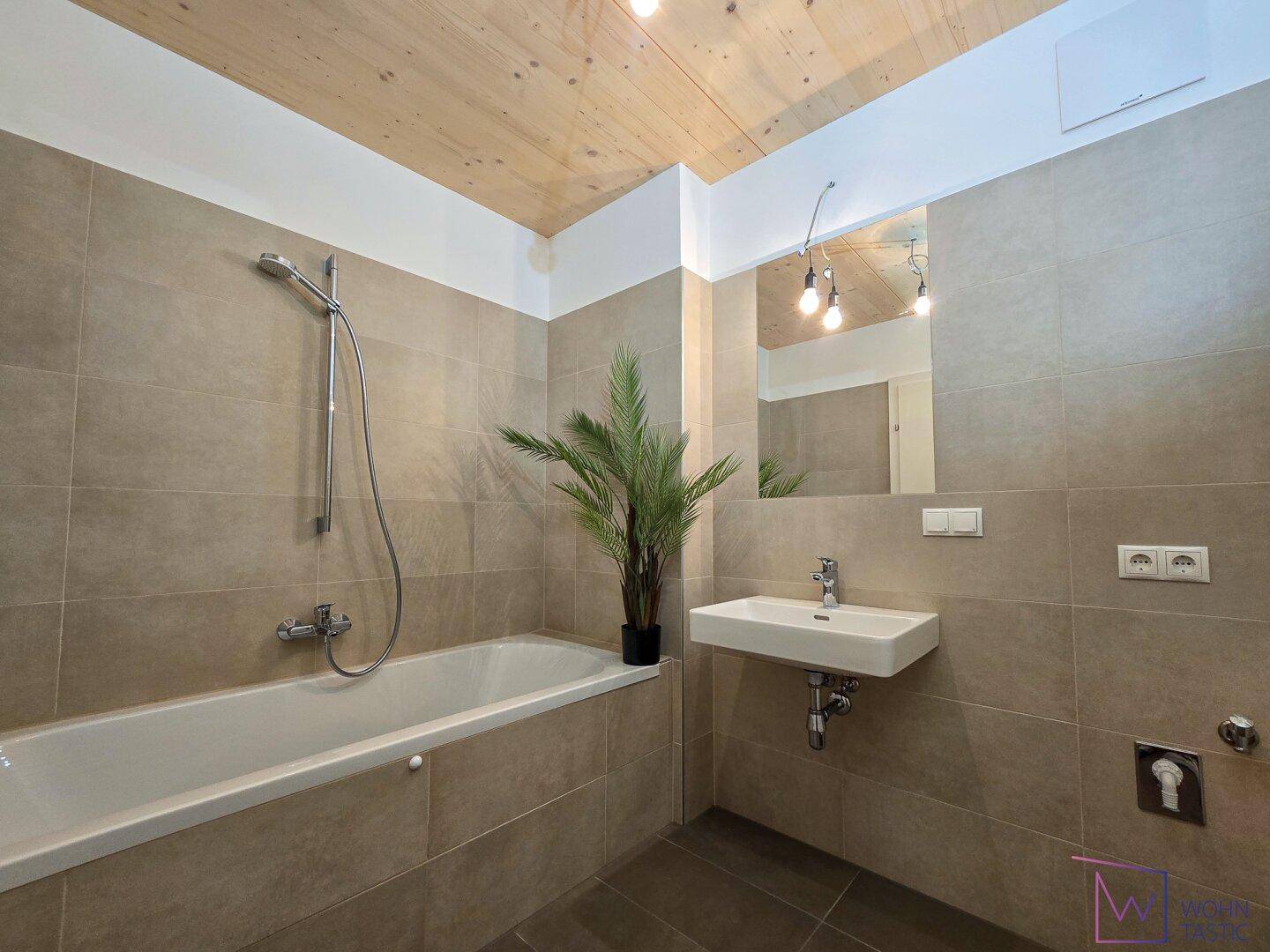 Badezimmer im mediterranem Stil
