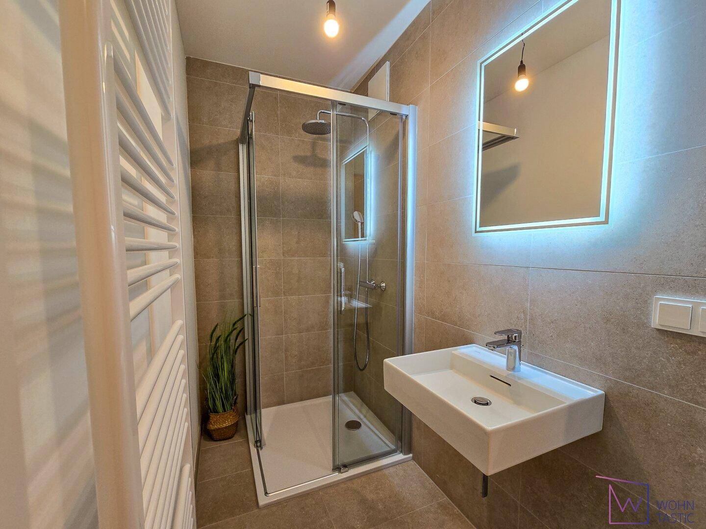 2. Bad mit Dusche