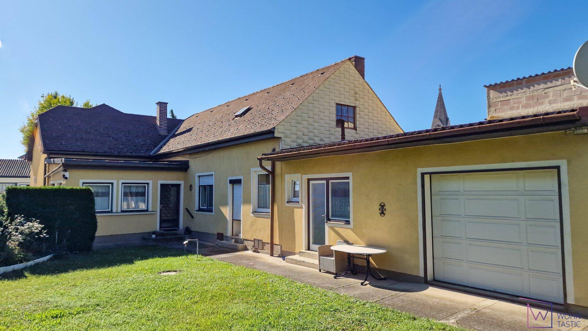Gesamtsicht vom Einfamilienhaus.