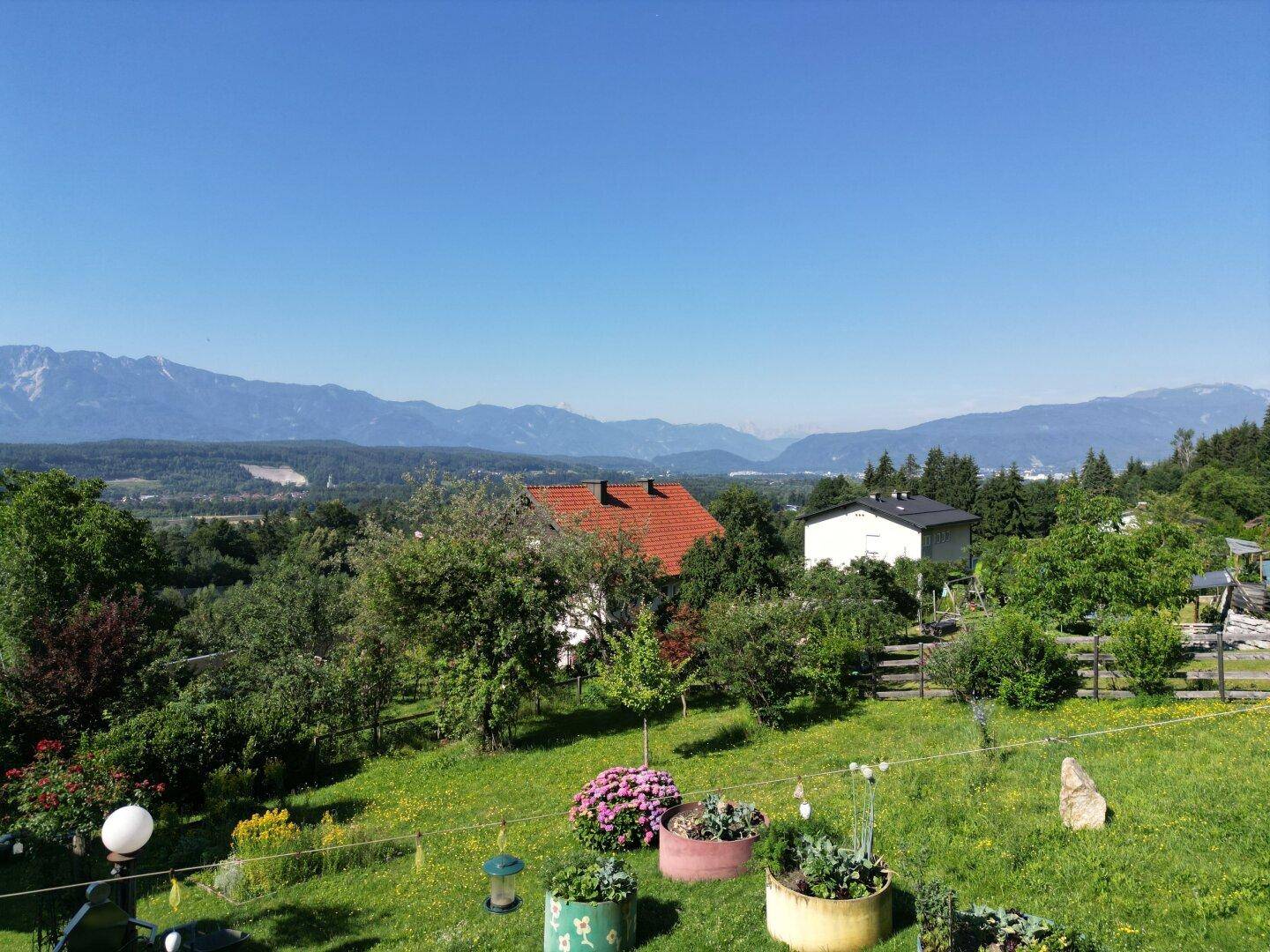 Einzigartiges Anwesen mit Charakter, Qualität und beeindruckender Aussicht in Wernberg zu kaufen! - Ansicht 2