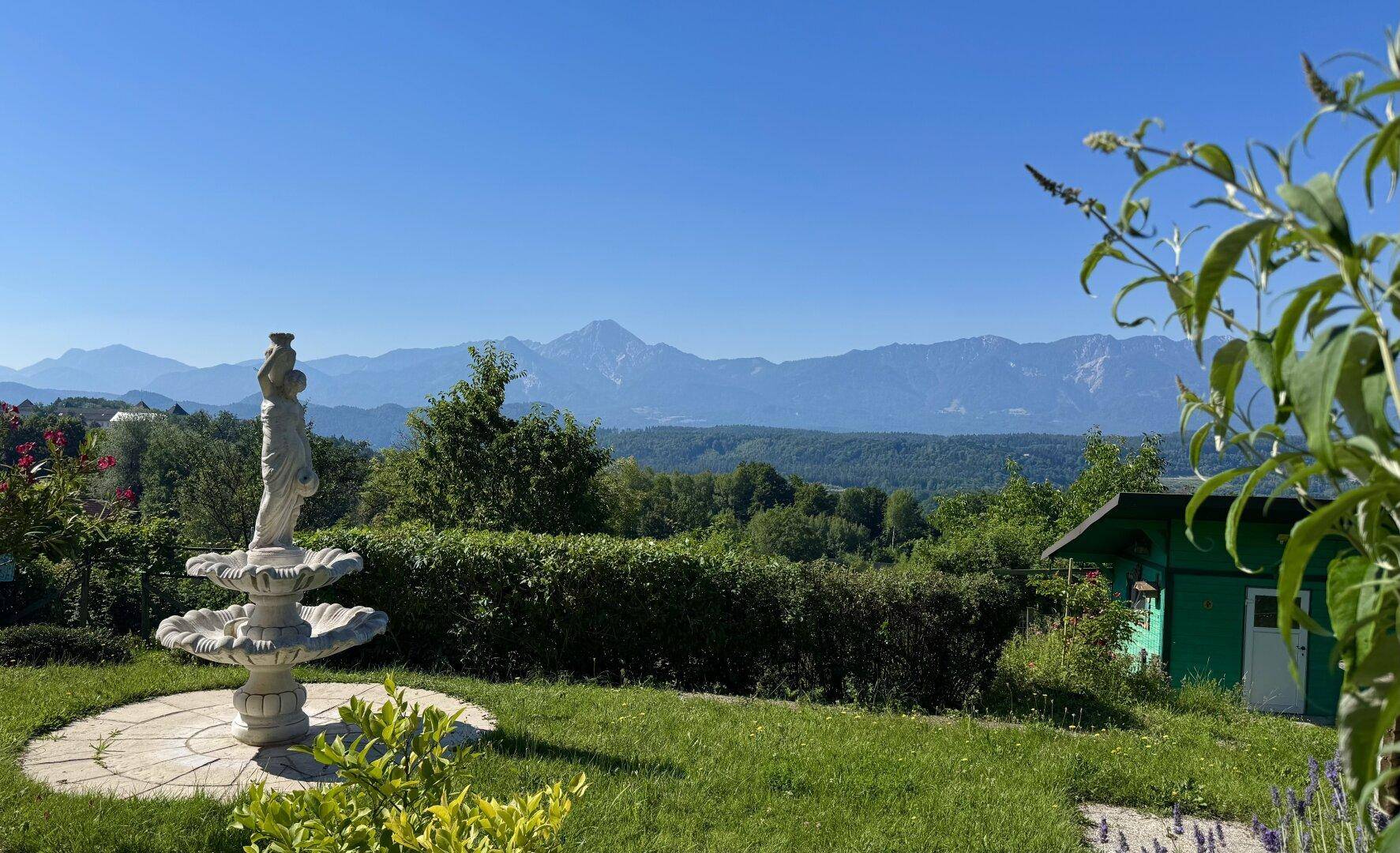 Einzigartiges Anwesen mit Charakter, Qualität und beeindruckender Aussicht in Wernberg zu kaufen! - Mehr