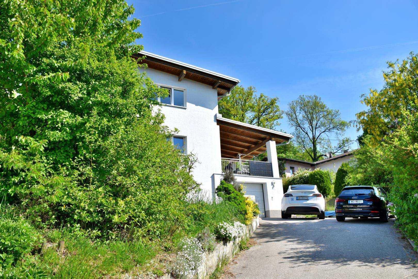 Zufahrt Wohnhaus süd