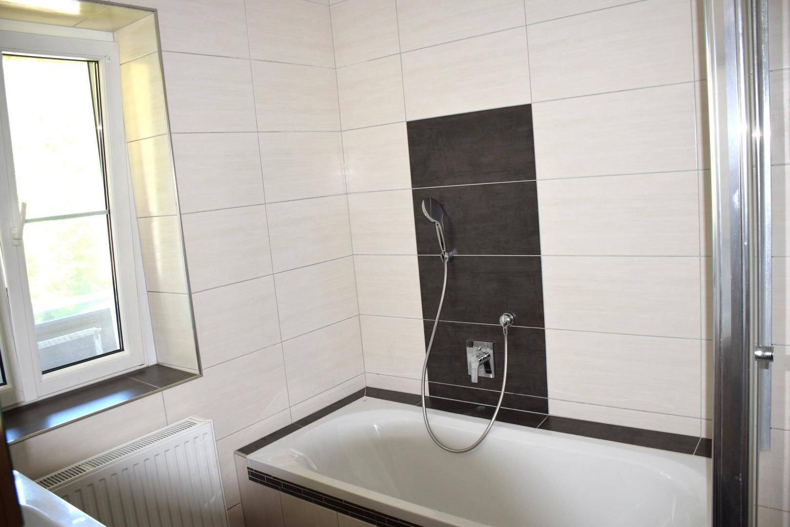 Badezimmer EG BJ 2013