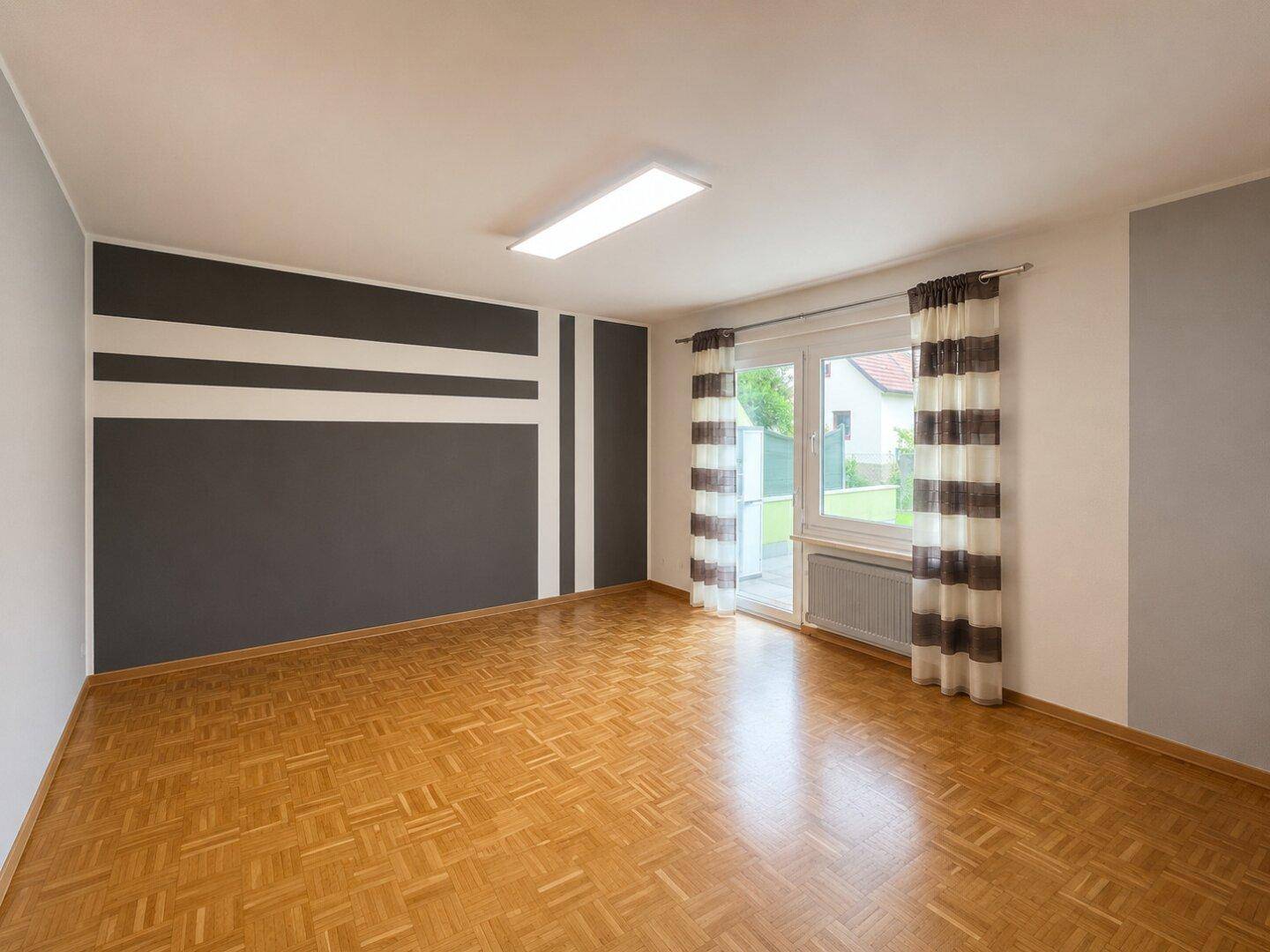 Idyllische - ruhige - TOP gepflegte Wohnung mit großer Sonnen-Terrasse im Süden von Graz - TOP Preis! - Ansicht 3