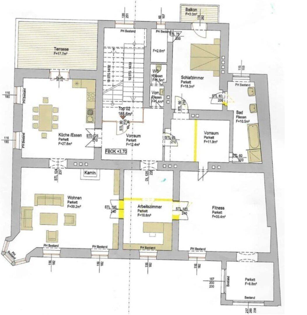 Grundriss mit Wohnzimmer, Küche/Essbereich, Schlafzimmer, Büro und großer Terrasse.