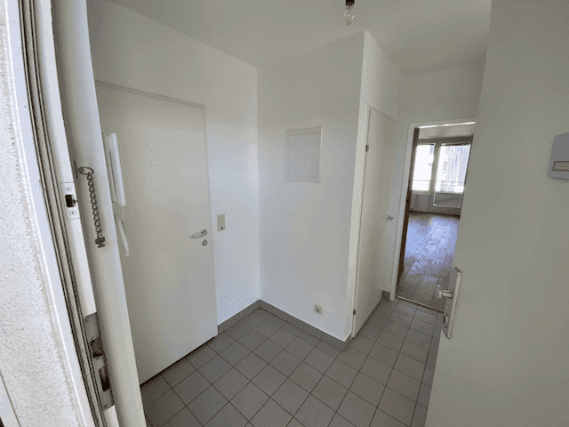 Maisonette-Eigentum - teil renoviert - mit KFZ-Stellplatz - im begehrten 12. Wiener Gemeindebezirk - PROVISIONSFREI - Radharc 2