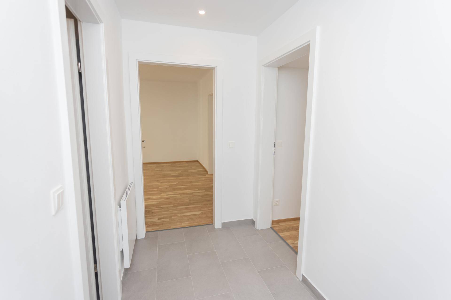 Tolle Lage trifft auf großartige Kernsanierung - 3 Zimmer Eigentumswohnung in 1100 Wien mit großartiger Infrastruktur und Balkon - selbstverständlich provisionsfrei! - Ansicht 5
