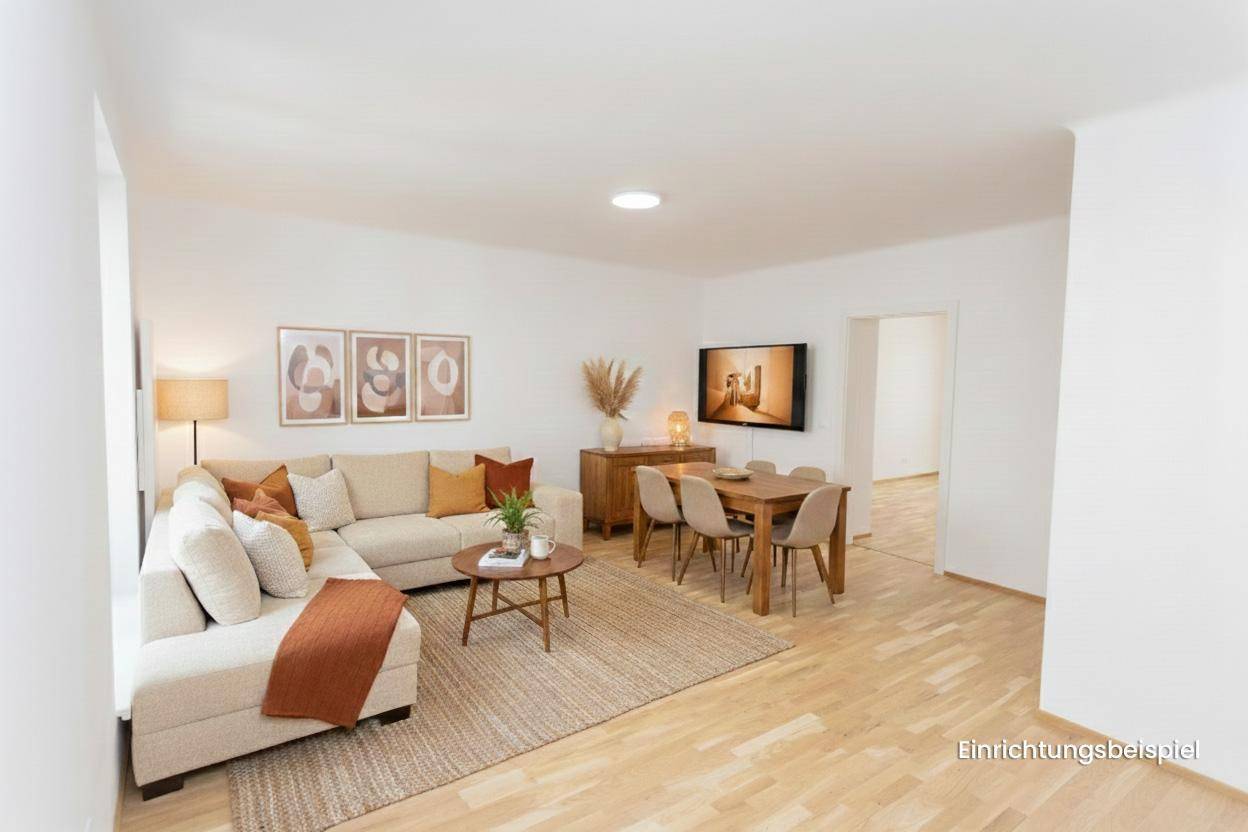 Offener Wohn-Essbereich als Einrichtungsbeispiel mit Sofa, Esstisch und Parkettboden.