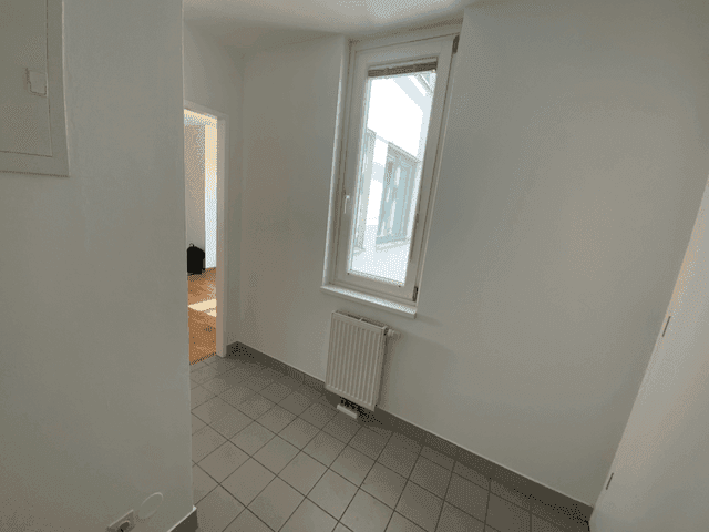Maisonette-Eigentum - teil renoviert - mit KFZ-Stellplatz - im begehrten 12. Wiener Gemeindebezirk - PROVISIONSFREI - Radharc 4