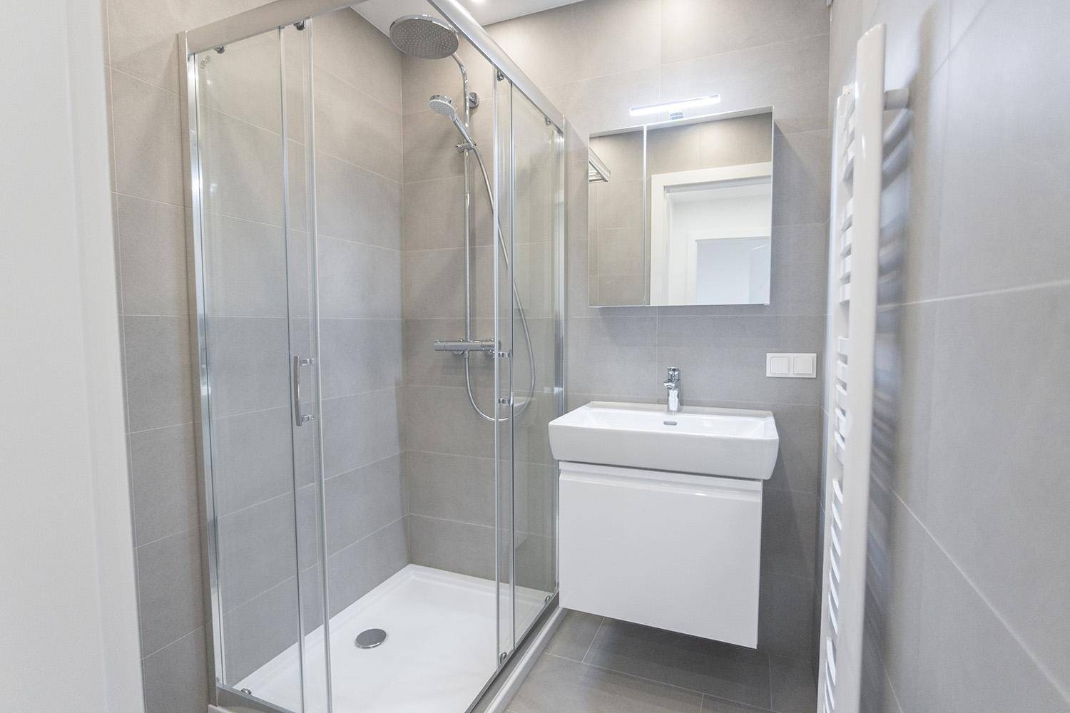 Zentrale Lage in 1210 Wien - Komplett und modern sanierte 3 Zimmer Eigentumswohnung in Floridsdorf - provisionsfrei zu verkaufen! - Mehr