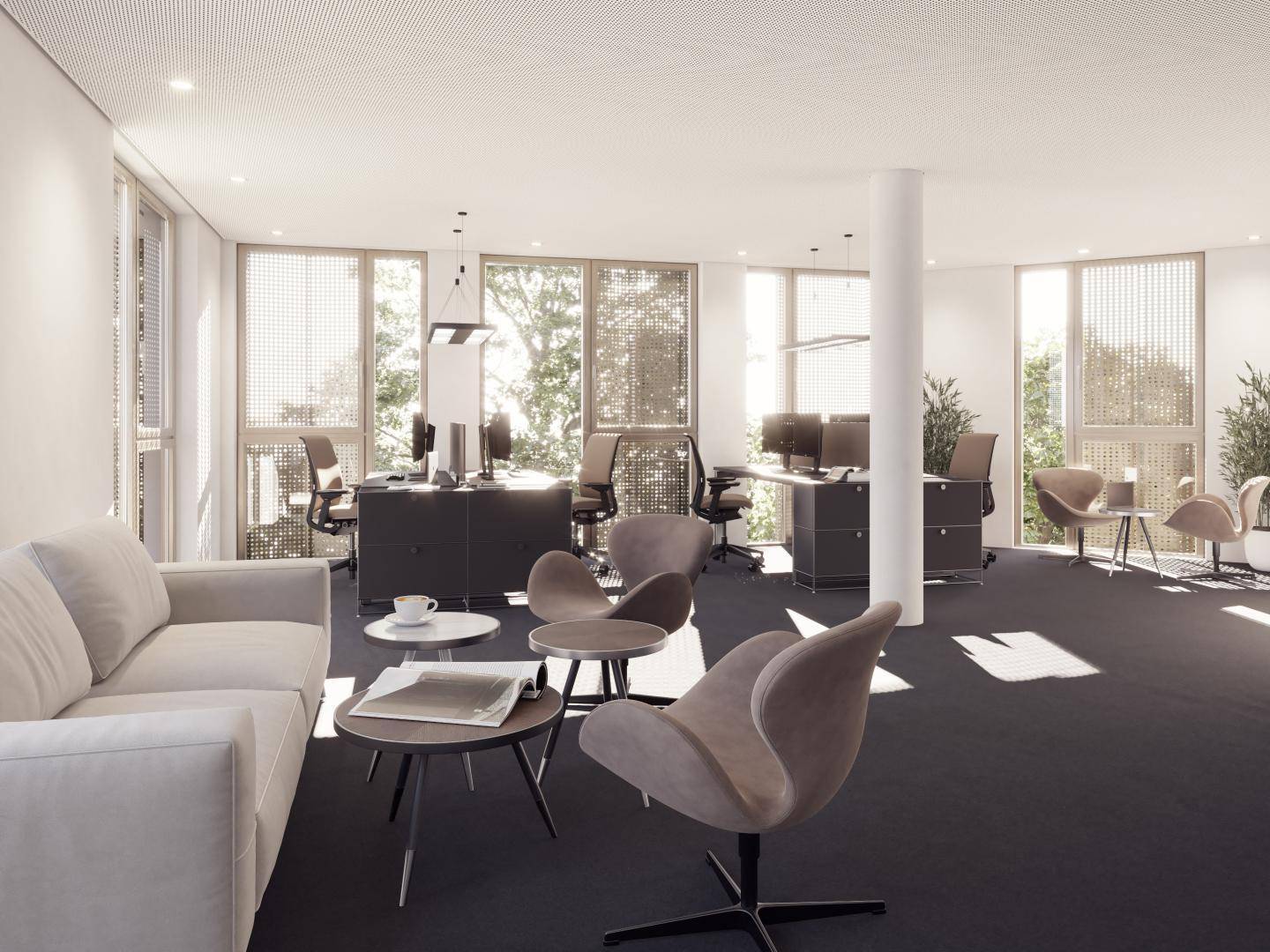 Helles, modernes Großraumbüro mit ergonomischen Arbeitsplätzen, bequemer Sitzecke und großen Fenstern.