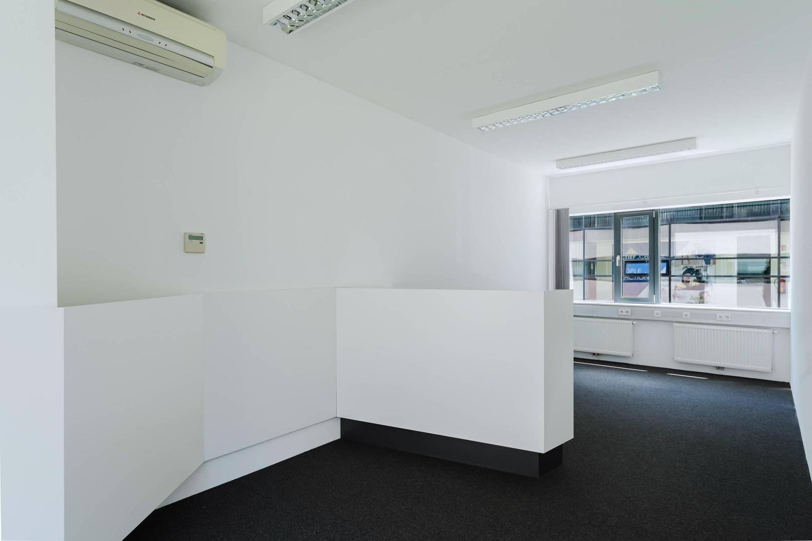 Büro 1 mit Empfang