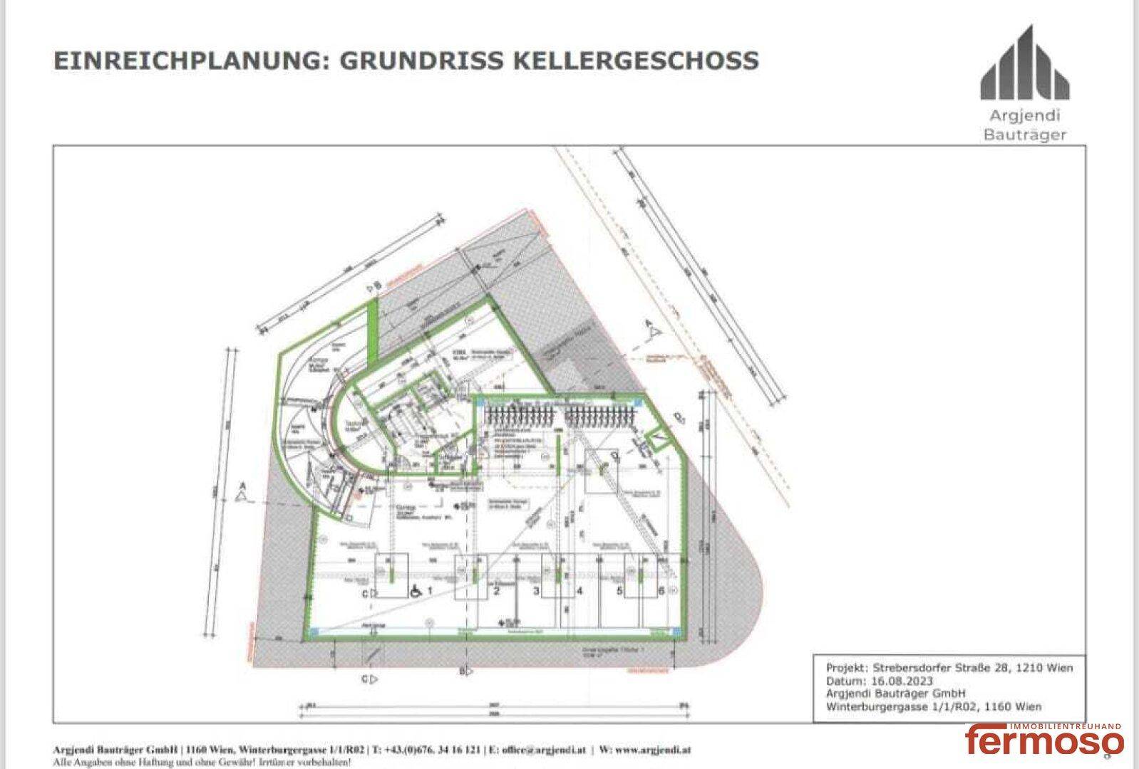 Grundriss des Kellergeschosses mit Parkplätzen, Abstellräumen und Technikbereichen.
