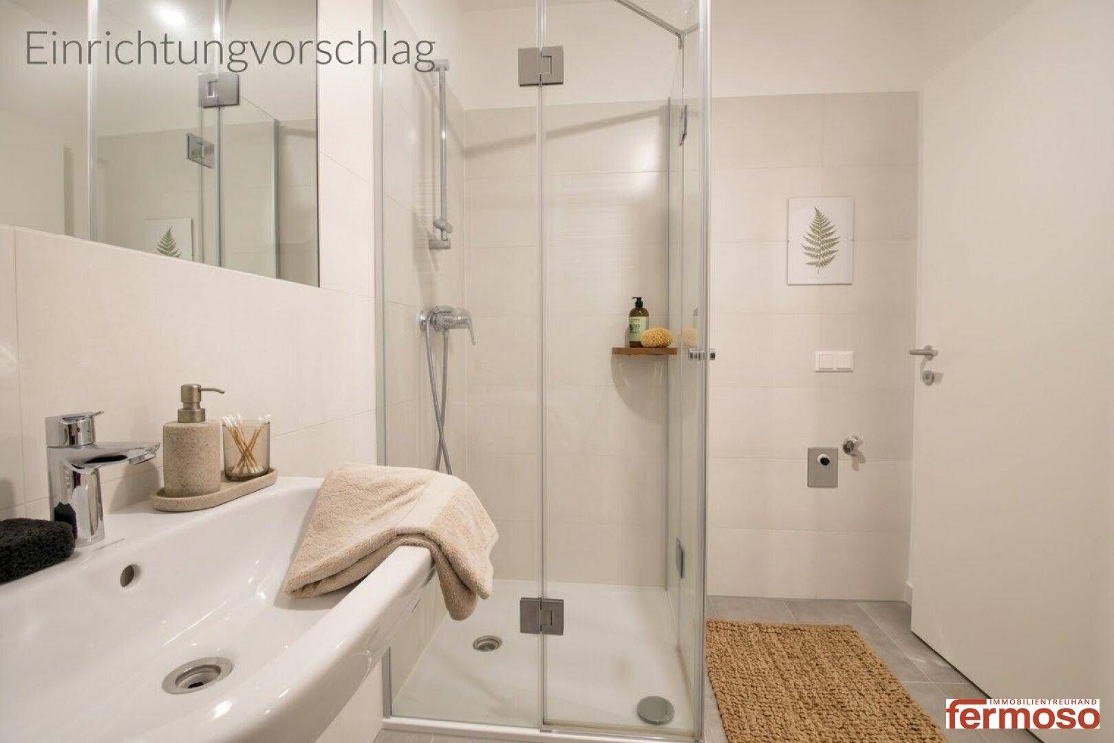 Virtuell dekoriertes Badezimmer mit Duschkabine, Waschbecken und modernen Accessoires.