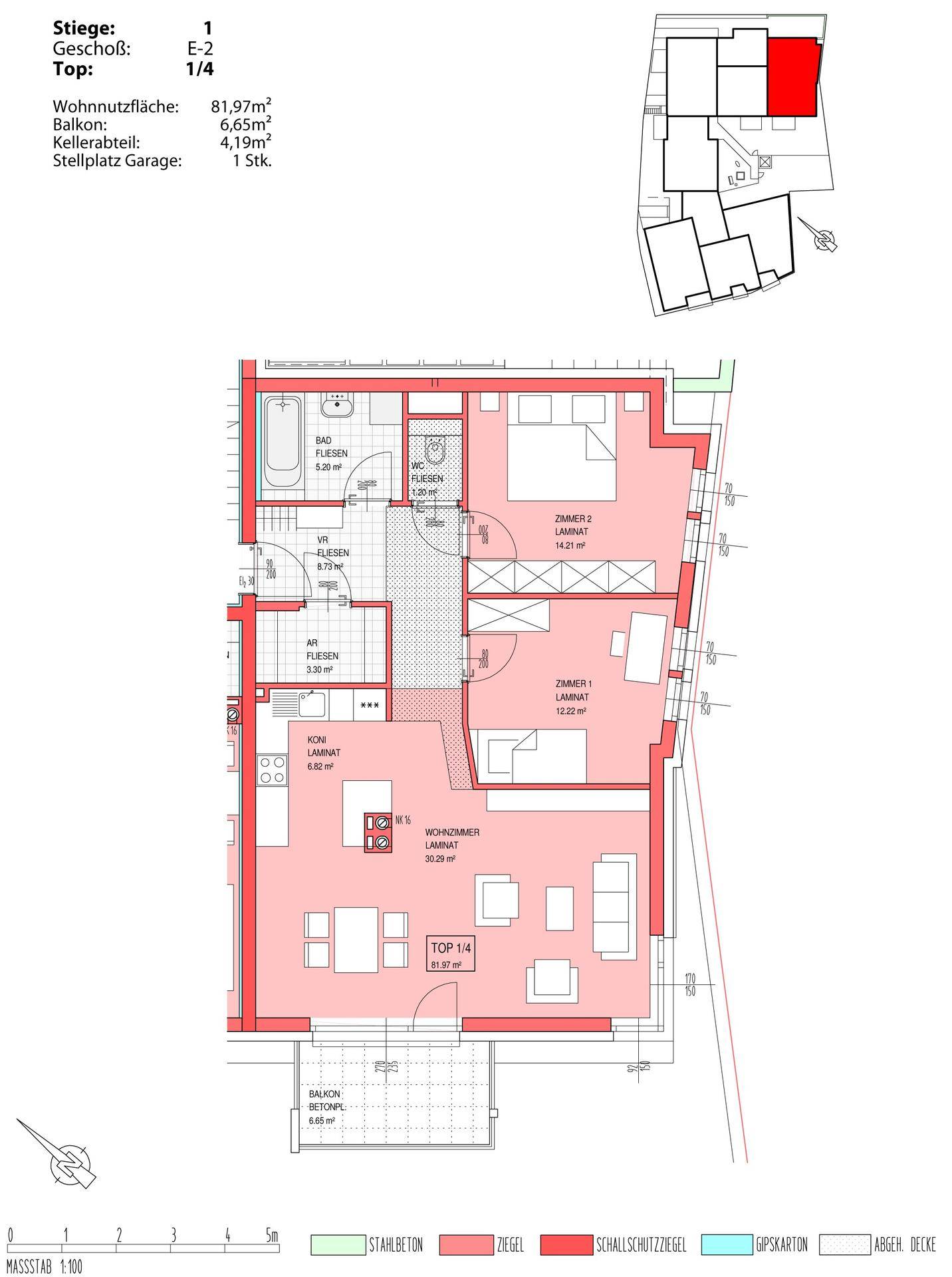 Grundriss einer Wohnung mit offenem Wohnbereich, Balkon, zwei Schlafzimmern und zwei Bädern.