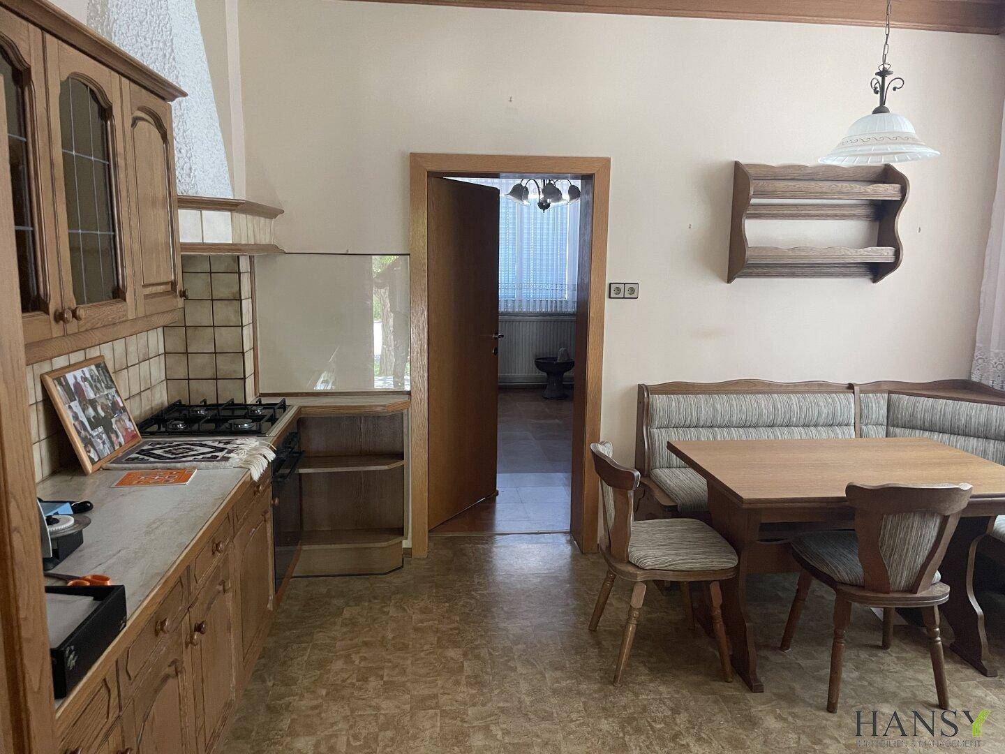 Charmantes 6-Zi Haus in Leobersdorf, 158m², Garten, Garage, teilrenoviert, 380.000€ - Ansicht 6