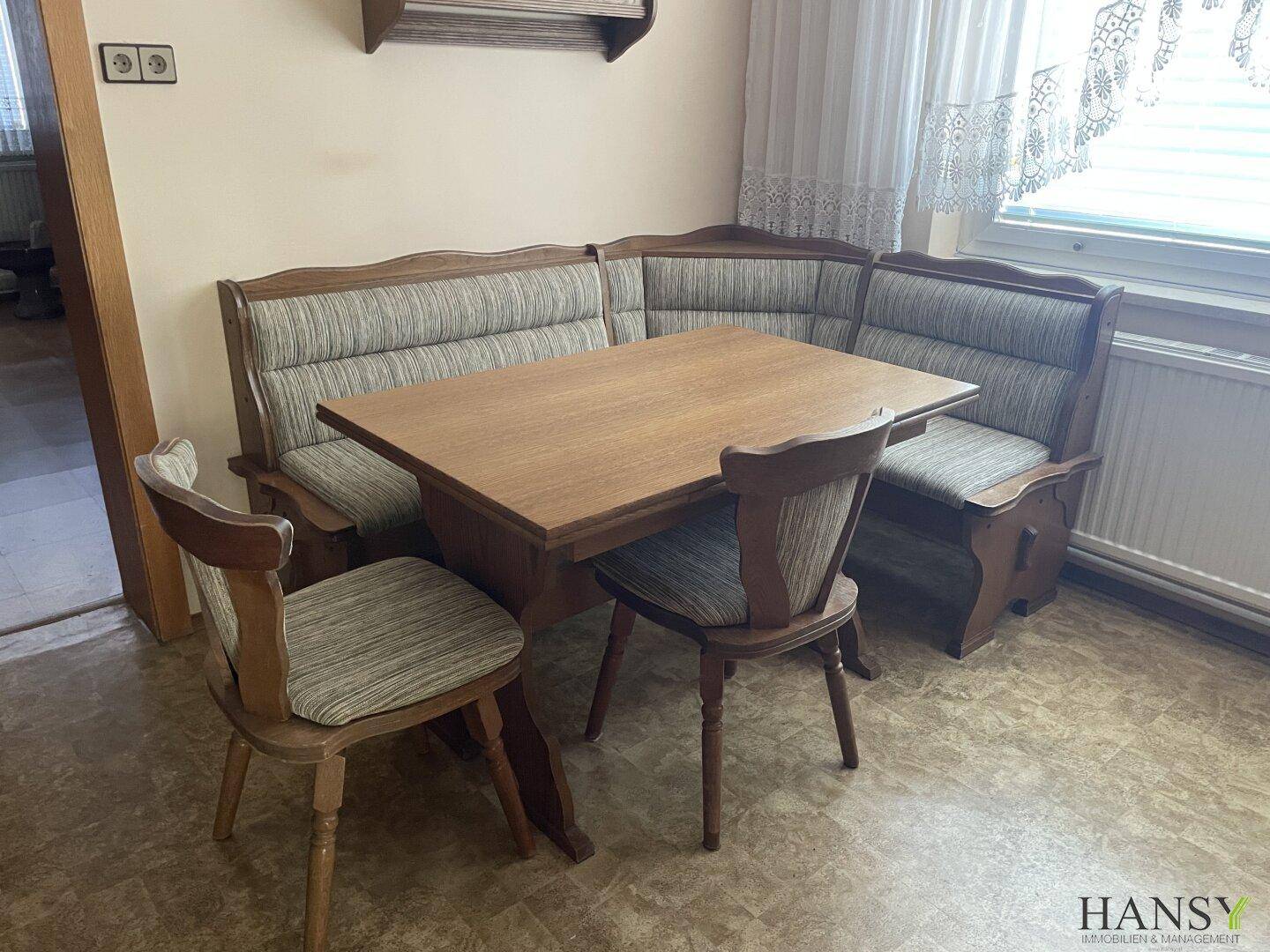 Charmantes 6-Zi Haus in Leobersdorf, 158m², Garten, Garage, teilrenoviert, 380.000€ - Mehr
