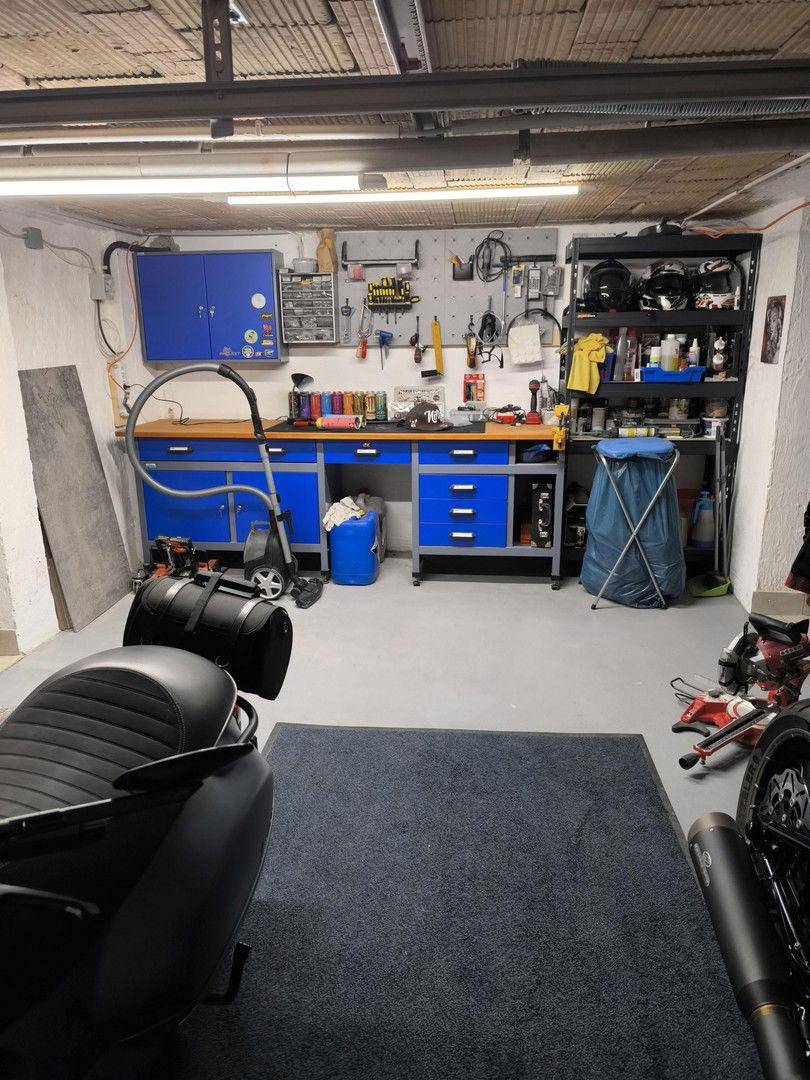 Werkstatt-Garage