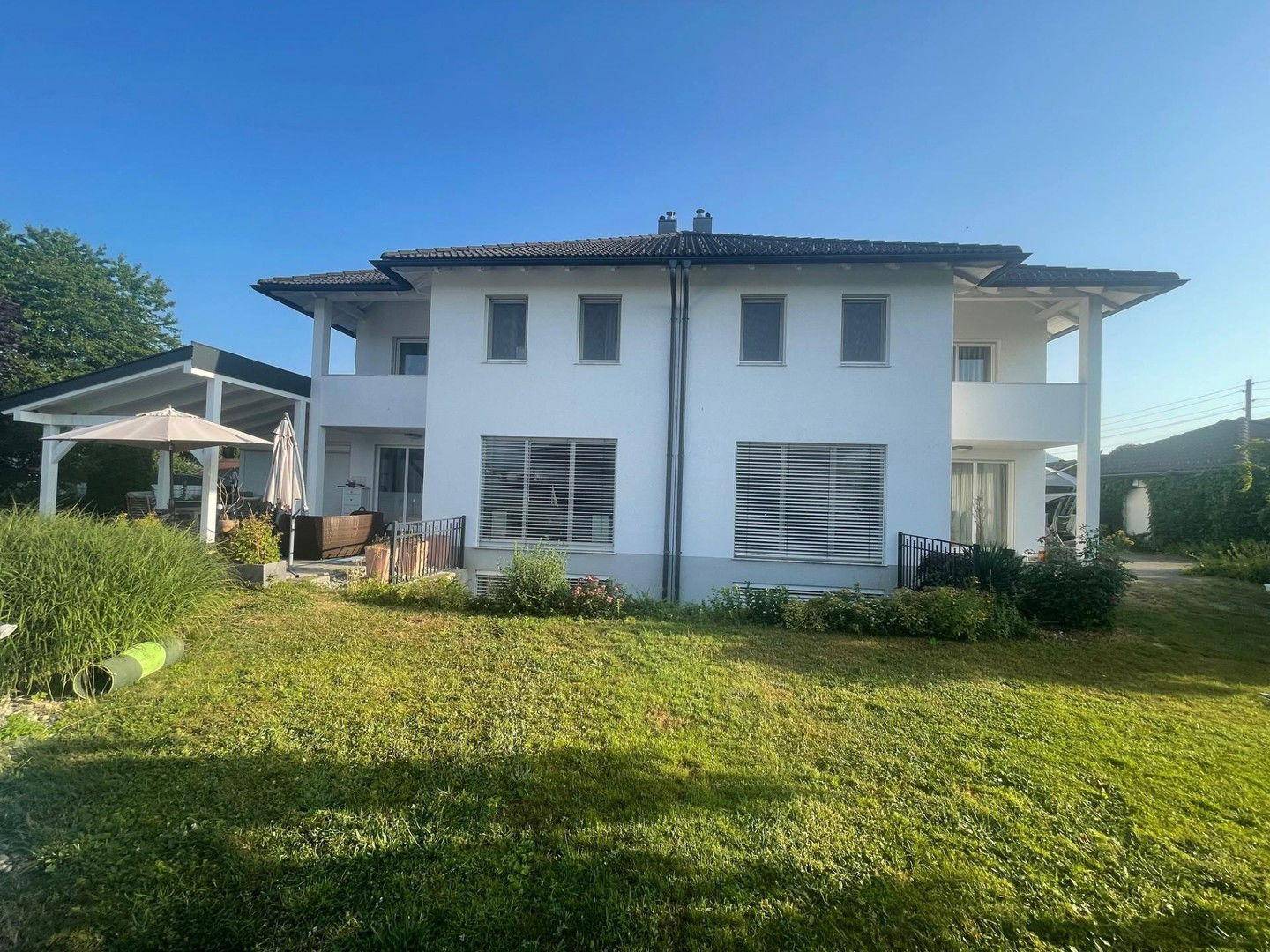 Mehrfamilienhaus Südansicht