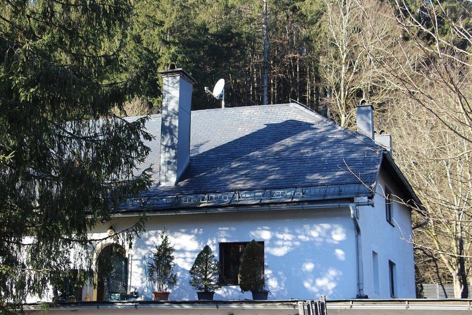 Wohnung im Erdgeschoß rechts