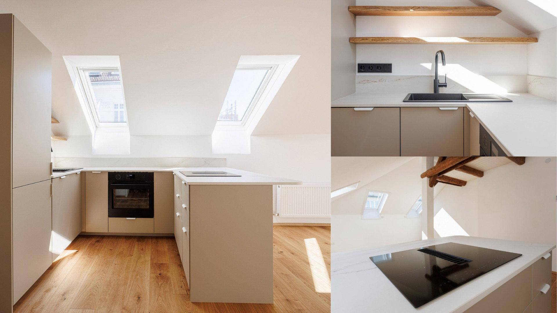 Moderne Einbauküche mit integriertem Backofen, Induktionskochfeld und stilvollen Holzregalen unter Dachfenstern.
