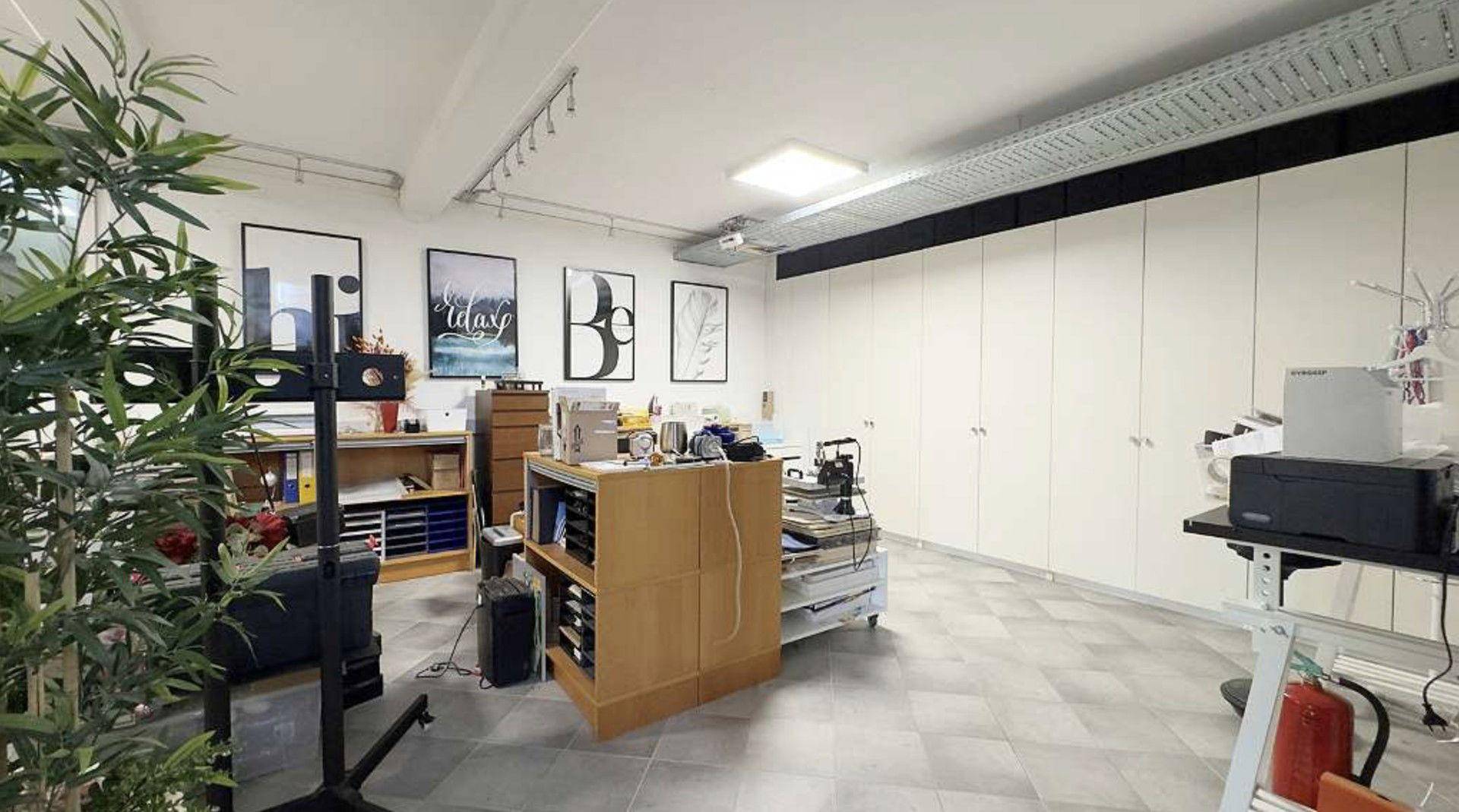 Büro UG