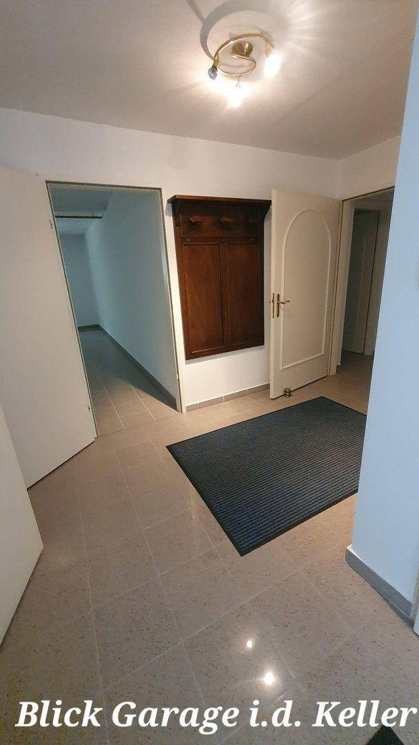 Blick aus Garage in Keller