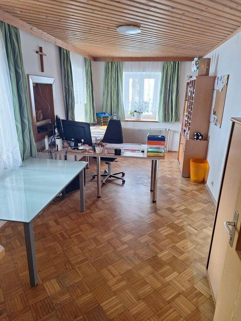 Büro mit Glasfaseranschluss