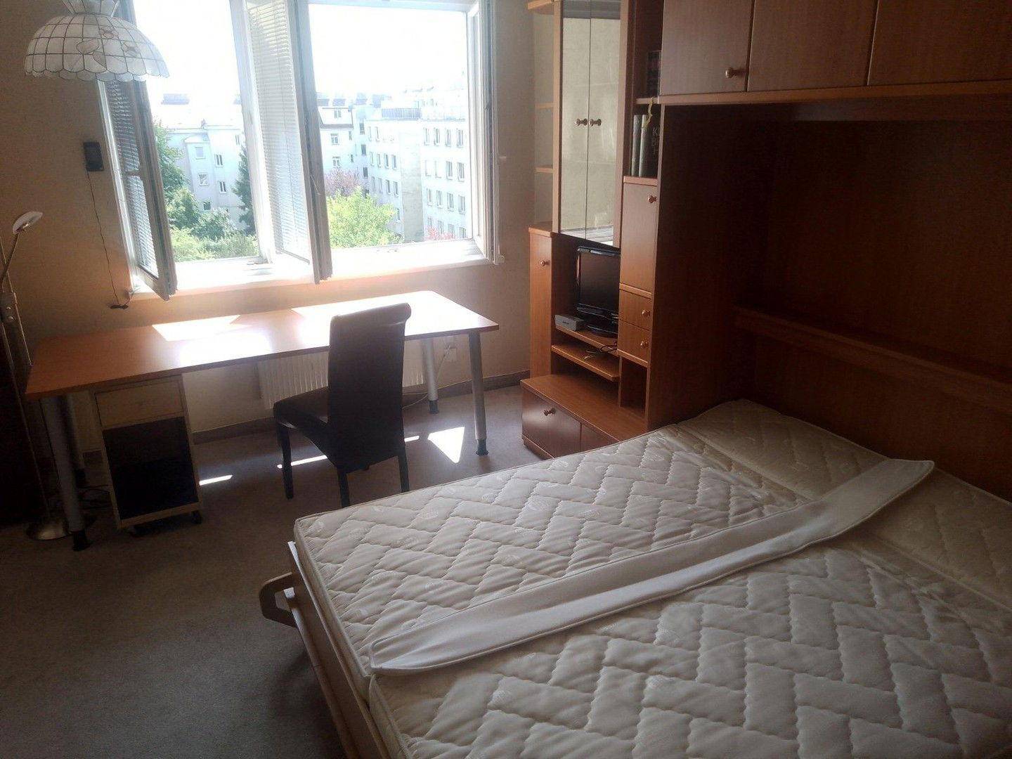 Wohn/Schlafzimmer