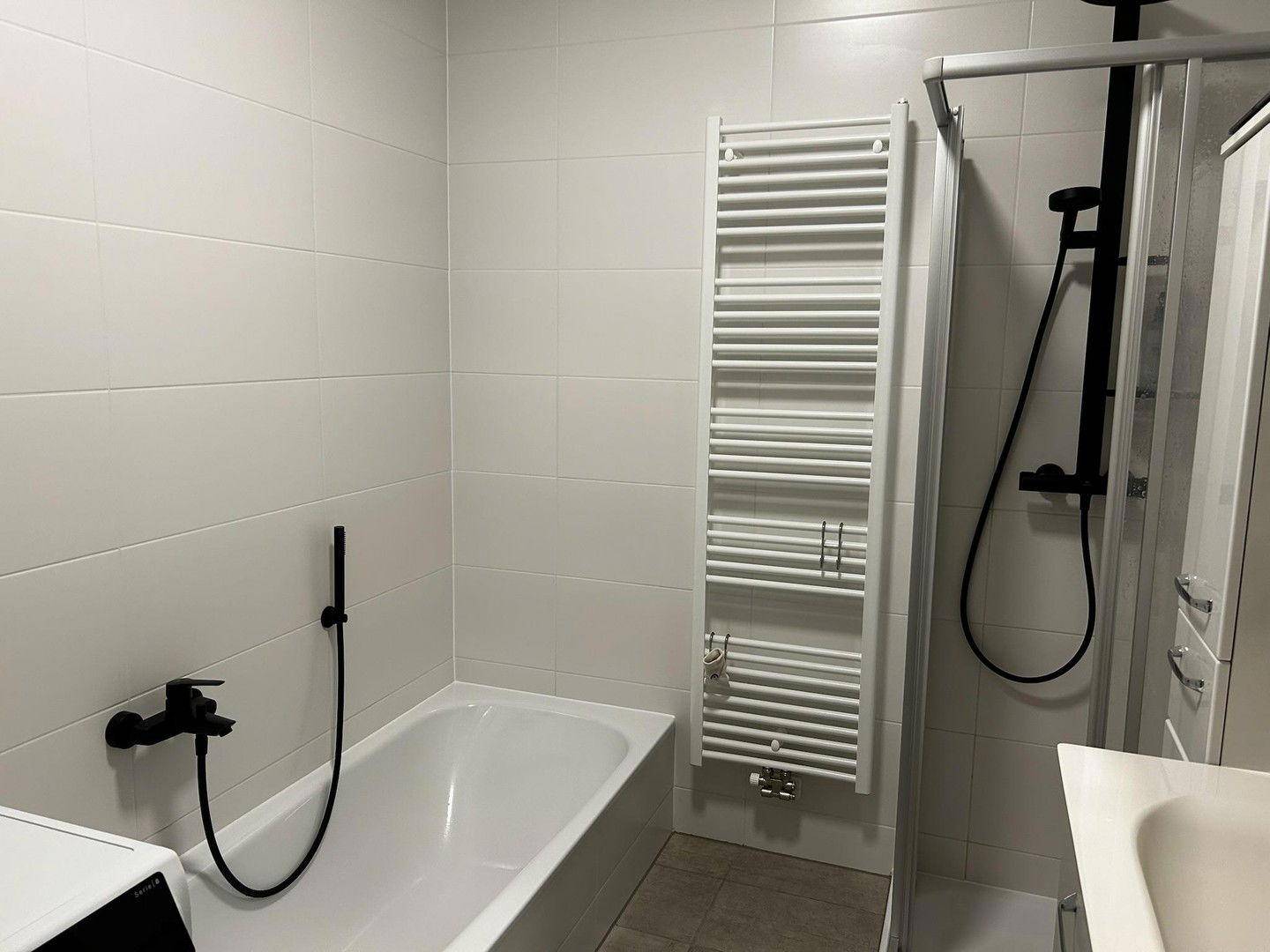 Bad mit Badewanne